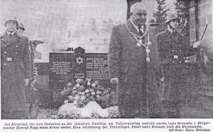 Konrad Popp - hier am Volkstrauertag 1964 - hat als Sozialdemokrat ab Mitte 1948 22 Jahre lang als Erster Bürgermeister die Stadt Kronach geführt